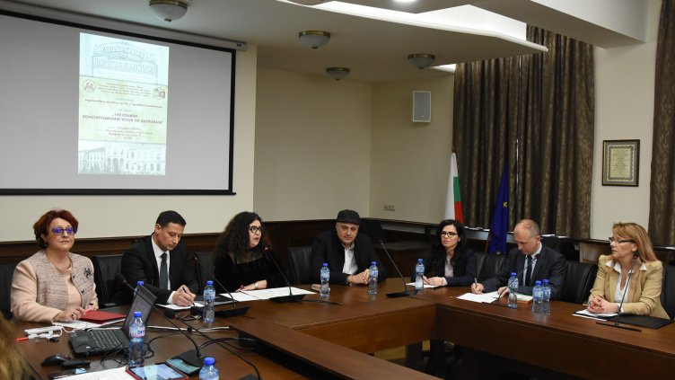 Снимки Пламен Гутинов.