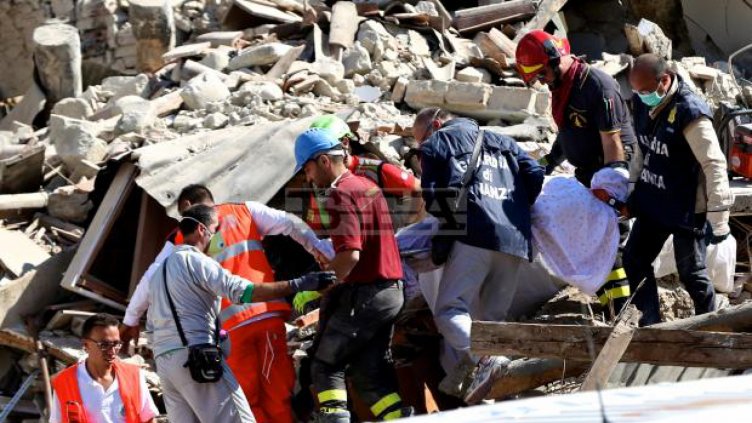 Загиналите от земетресението в Италия са 241