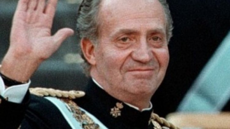 Кралят на Испания абдикира