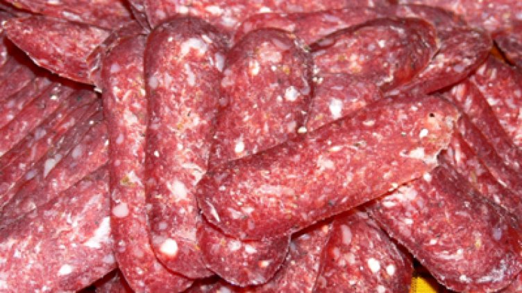 На Острова откриха наша луканка с 46% конско месо