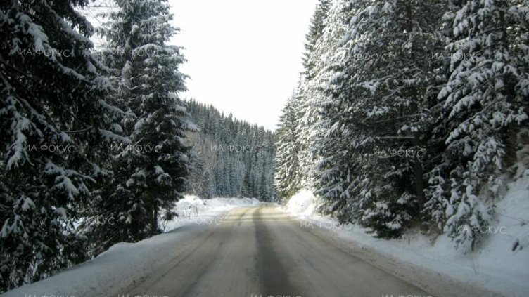 Разчистиха пътя между Карнобат и Айтос