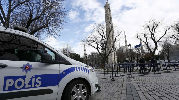 Автобус се вряза в пешеходци в Истанбул