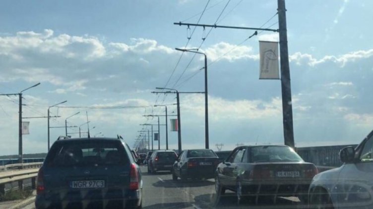 До 4 декември ще продължи ремонтът на фуга на Аспаруховия мост