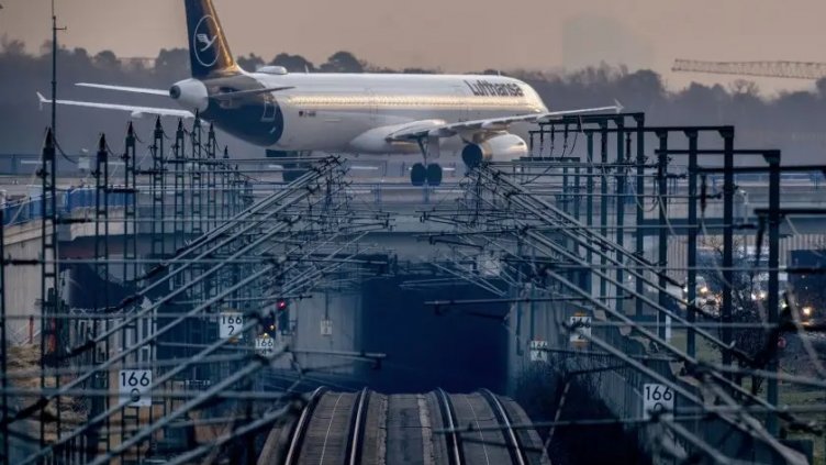 Стачка в "Луфтханза" отмени хиляди полети от и за Германия