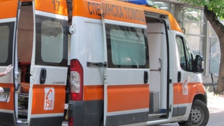 Две деца пострадаха при верижна катастрофа