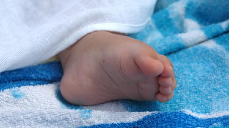 Детската смъртност е на най-ниското си ниво през този век