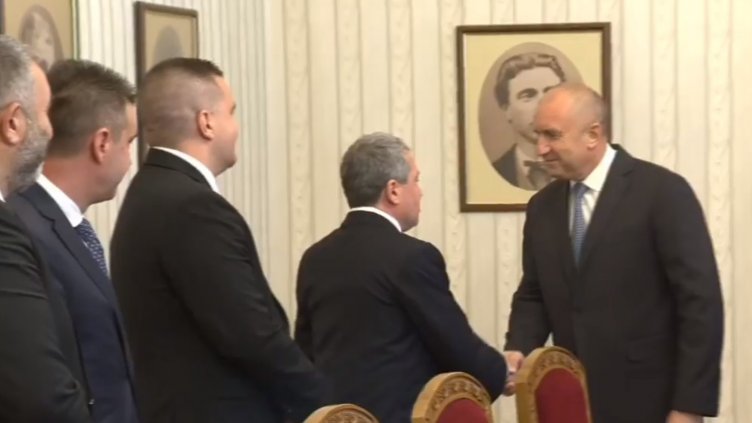 ИТН на консултациите: Предлагаме експертен кабинет с третия мандат