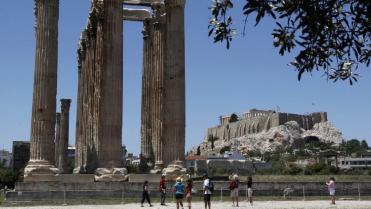 10 г. след началото на кризата цените на имотите в Атина започват да растат