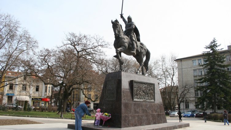 На днешната дата цар Калоян превзема Варна