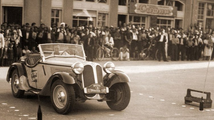 Автомобил стартира отново в рали 80 години, след като го спечели