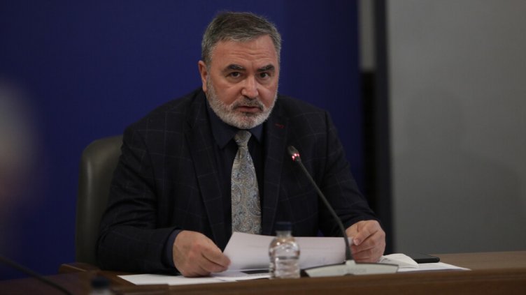 Доц. Ангел Кунчев: Туристи, които са преболедували или са ваксинирани, без карантина от май