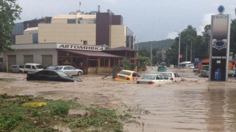 19 юни е черна дата за Варна! Навършват се 7 г. от наводнението в "Аспарухово"