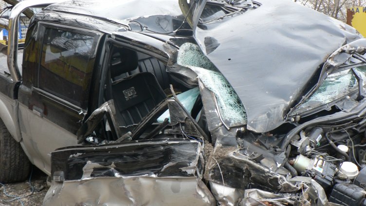 Джип и кола се удариха, шофьор загина на място