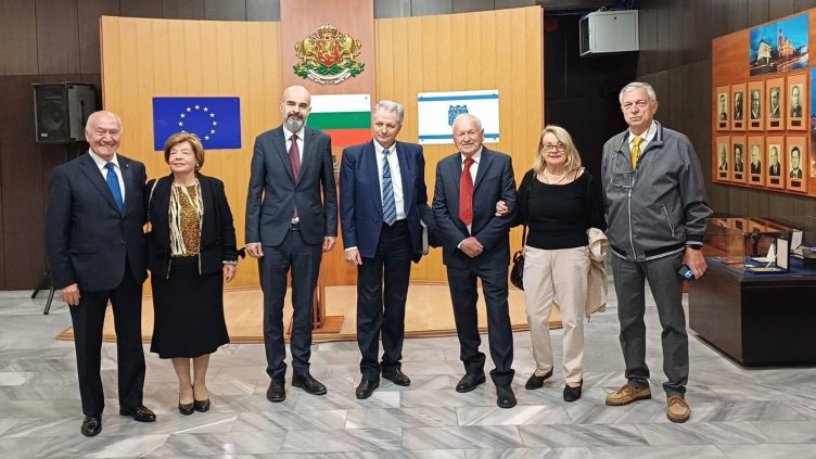 Почетният консул Антонио Таркуинио доведе италианска делегация във Варна