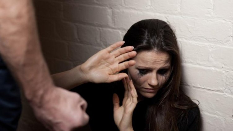 40-годишен получи пробация за закана за убийство на приятелката си