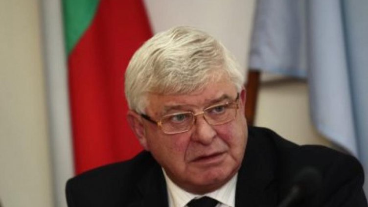Увеличават с до 40% заплатите в общинските болници