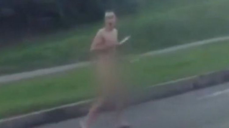 Полицаи гониха чисто гол мъж в Борисовата градина