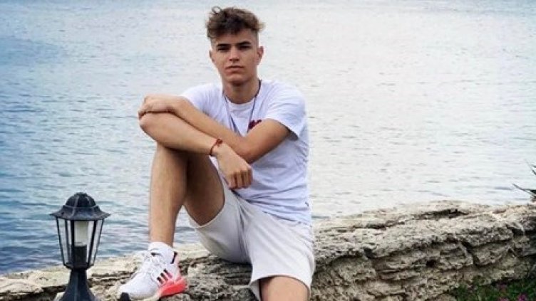 Сагата с изчезването на Иван се разплита. Баща му с емоционален пост