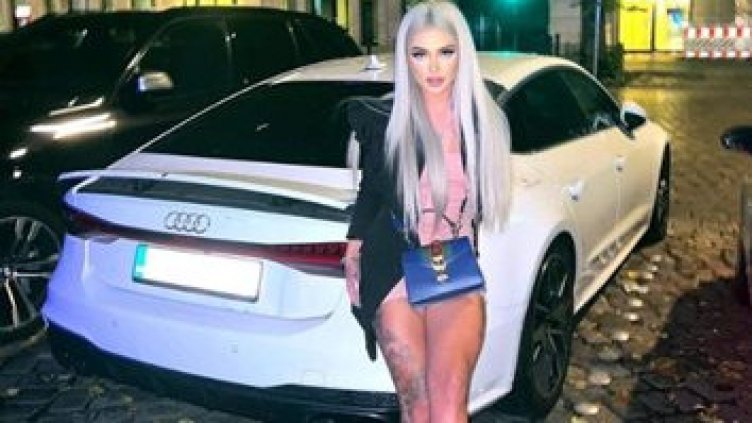 Избили два зъба на "Мис Силикон" 2022 на кръстовище във Варна