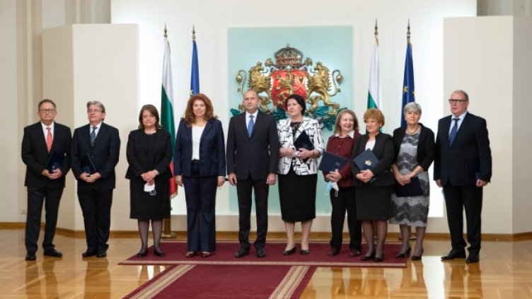 Проф. д-р Виолета Йотова от УМБАЛ "Св.Марина" бе удостоена с почетния знак на президента