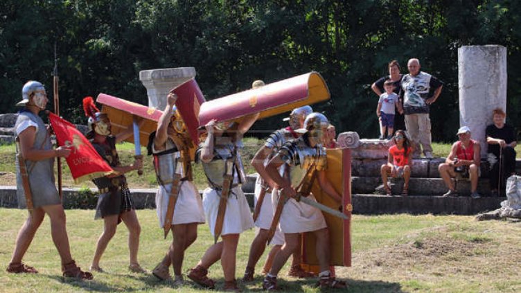 Групи за антични възстановки от четири държави участват във фестивала "Нике - играта и победата"