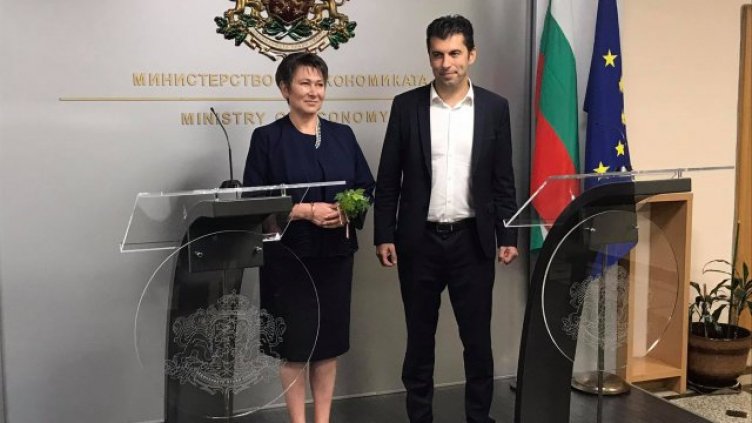 Кирил Петков и Асен Василев влизат в политиката