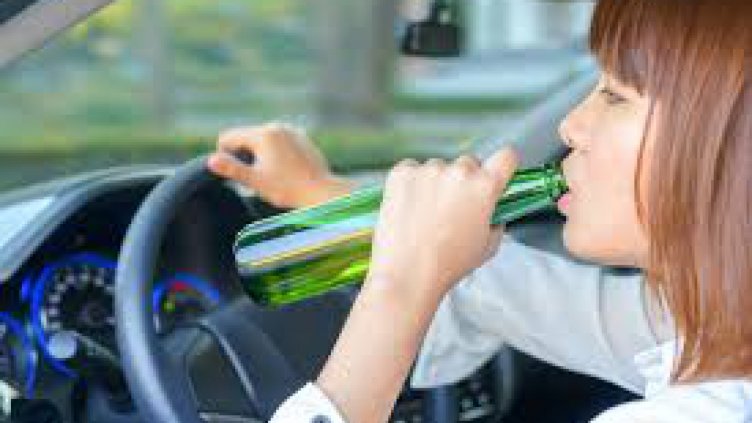 Хванаха солидно почерпена от обяд варненка зад волана