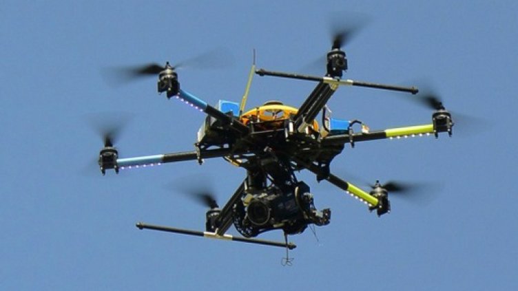 Гражданин се жалва от безразборното летене на дронове в “Младост”