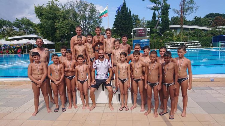 Варненски отбори са шампиони по баскетбол и по водна топка