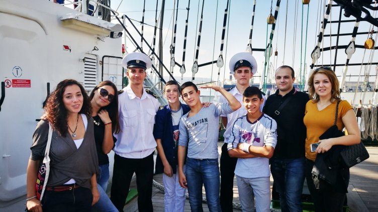 Студенти направиха лятото на деца от варненски социален дом  запомнящо се