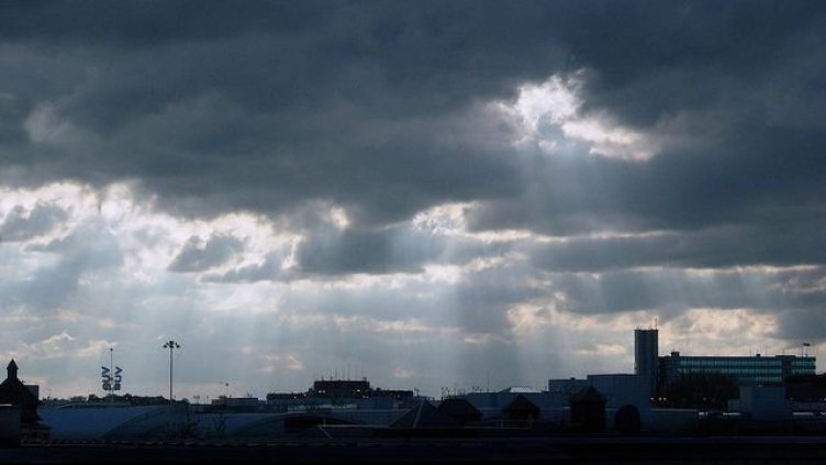 Ветровито, с умерен северозападен вятър