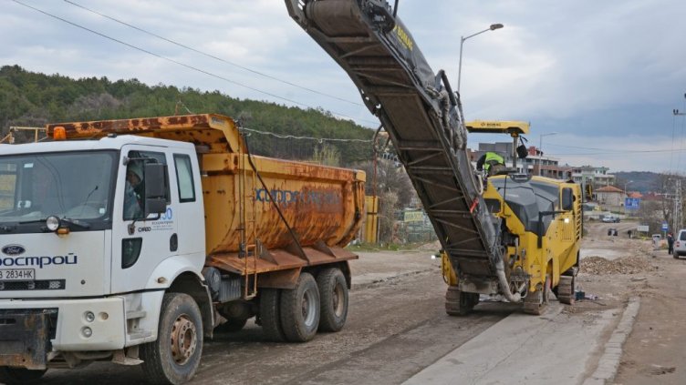 Във "Виница" роптаят срещу строителите на ВиК проекта