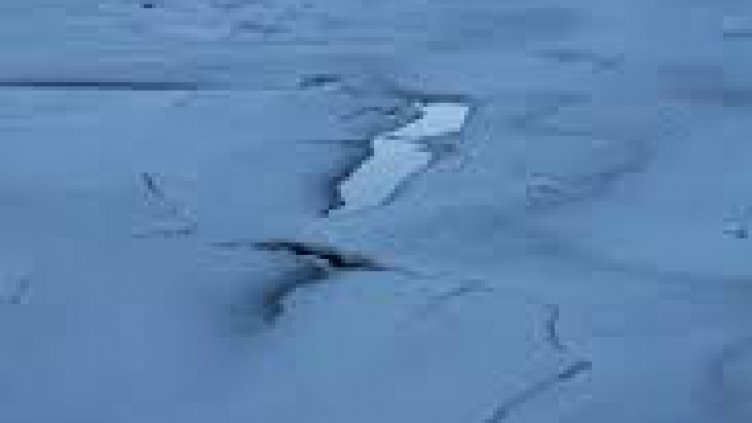 Язовир "Доспат" замръзна, ледът - 6-7 см