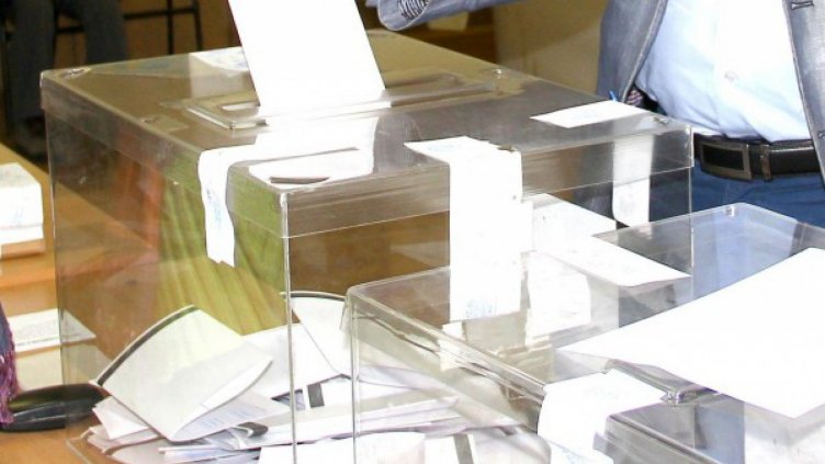 Балотаж в 1128 населени места у нас