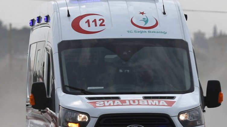 Срутила се къща в Турция погреба трима