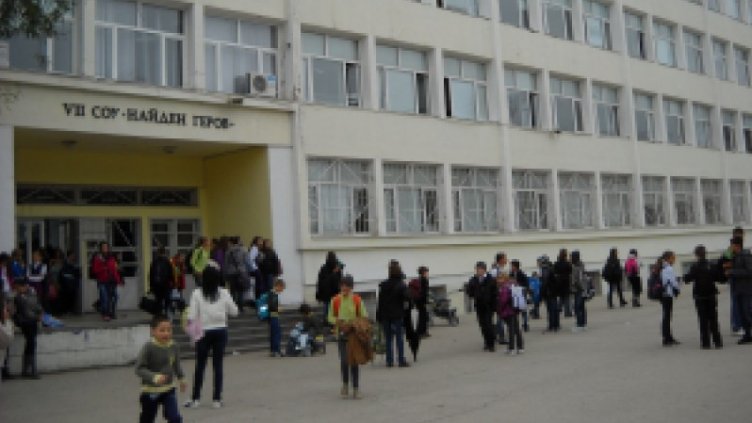 Близо 400 украински деца искат да учат във варненски училища
