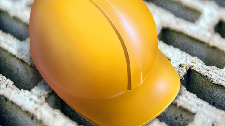 Стена от сграда падна и уби работник в Провадия