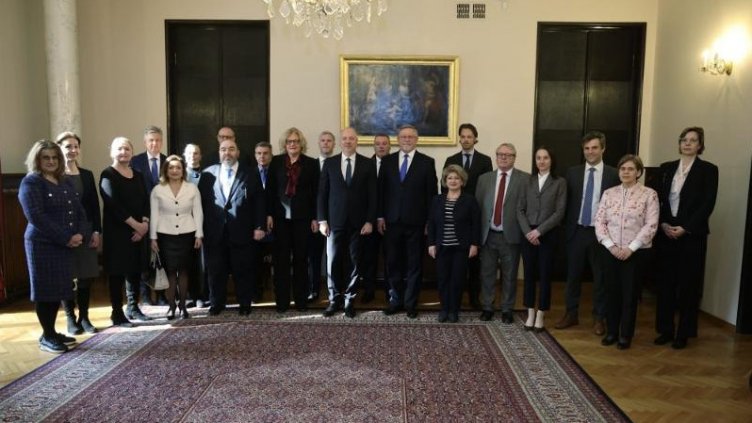 Премиерът запозна посланиците от ЕС с приоритетите на правителството