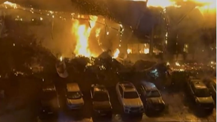 Огнен ад до училище в София! Има загинал,35 коли са обгорели (ВИДЕО)