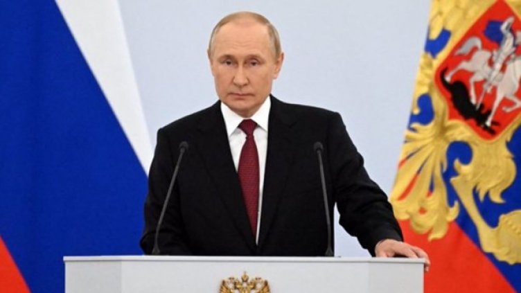 70-ти рожден ден с бомби... Ако Путин бъде свален от трона, кой ще седне?