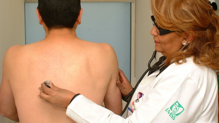 Отпускат пари за заплати в Тубдспансера