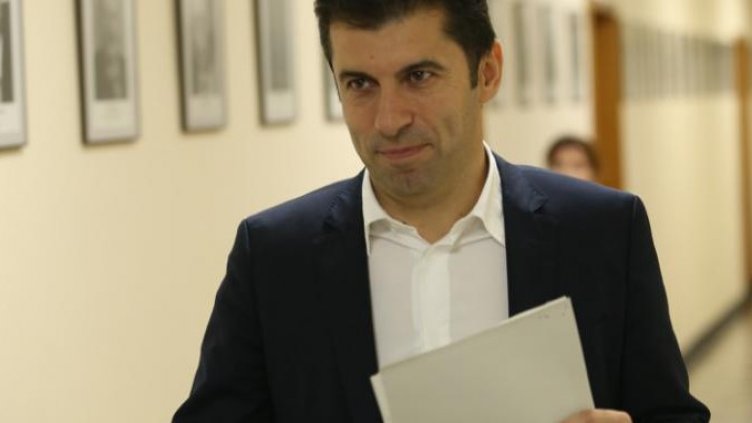 Прокуратурата отказа да разследваме Петков за двойното гражданство и ББР