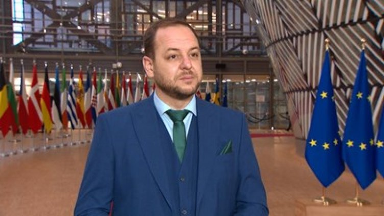 Климатът като един тюрлюгювеч: Нерде мусаката, нерде шофирането