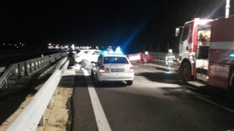 Петима ранени при тежка катастрофа на "Струма"