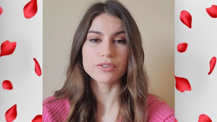 Мома от Добрич продължава да търси своя рицар на бял кон (ВИДЕО)