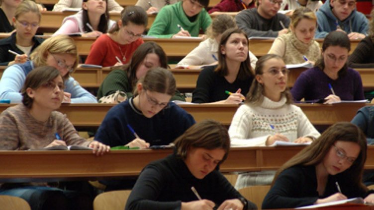 Дават още пари на ВУЗ-овете с повече студенти по математика