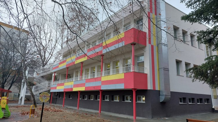 Започна прием в обновената детска ясла "Роза" във Варна