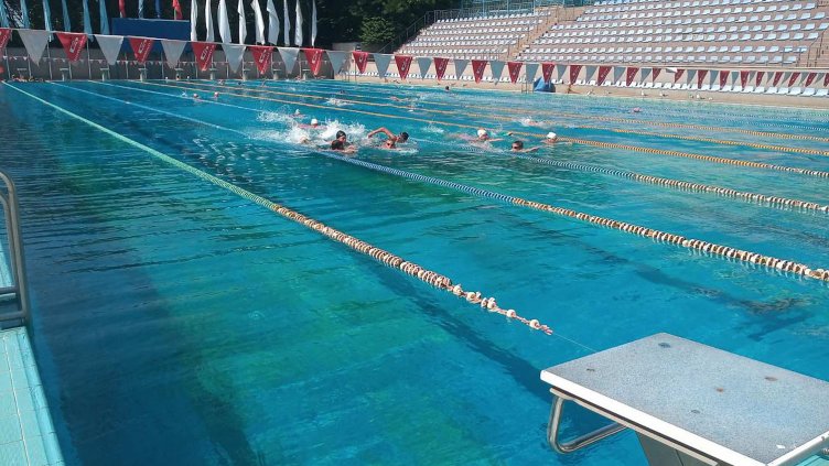 Затварят за профилактика басейн „Юлиян Русев“