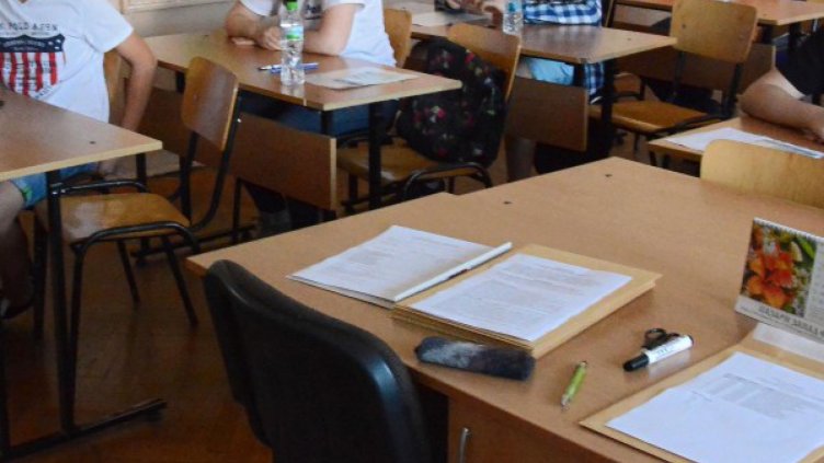 33 изпитни работи анулирани на днешните матури