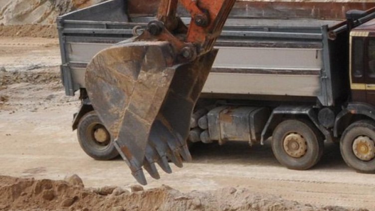 Събарят 4 къщи в ромското гето на Гърмен